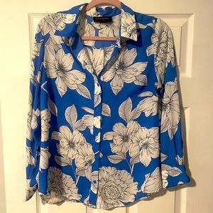 Banana Republic petite medium class fit shirt